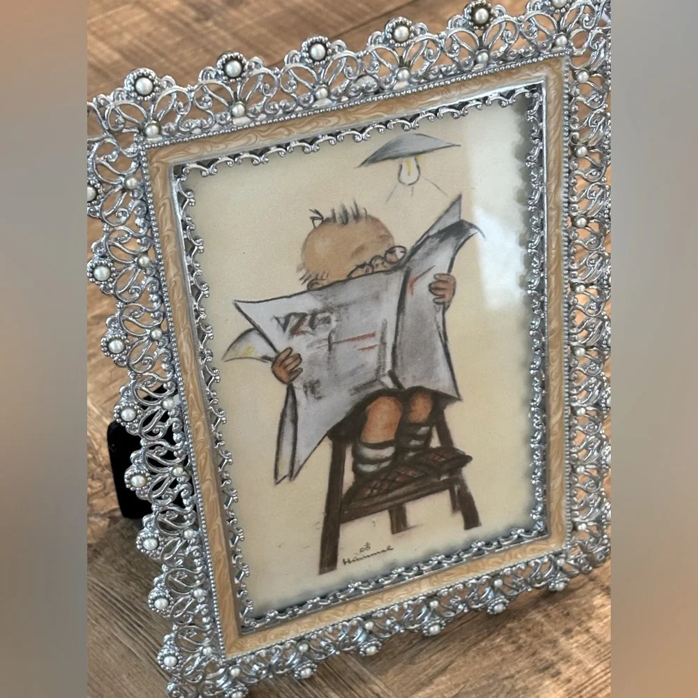Vintage Filagree Pearl Photo Frame. Reticulated 5.5”x7.5” | Timeless | Classic